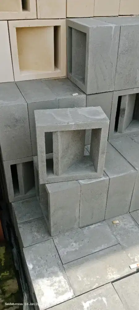 Loster beton minimalis