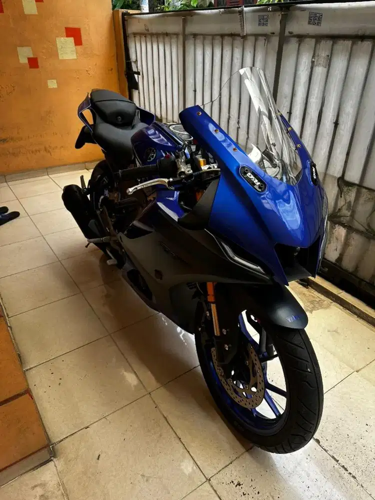 Yamaha R15 V4 Connected Biru Low KM Modif Simple