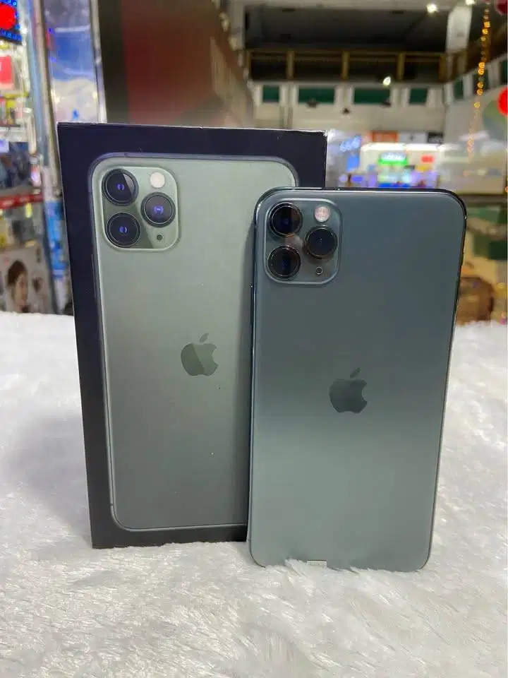 Second IPHONE 11 PROMAX 256gb GREEN all opperator Mantapp