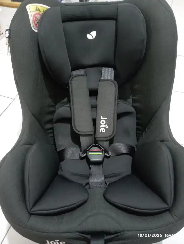 Carseat merk joie