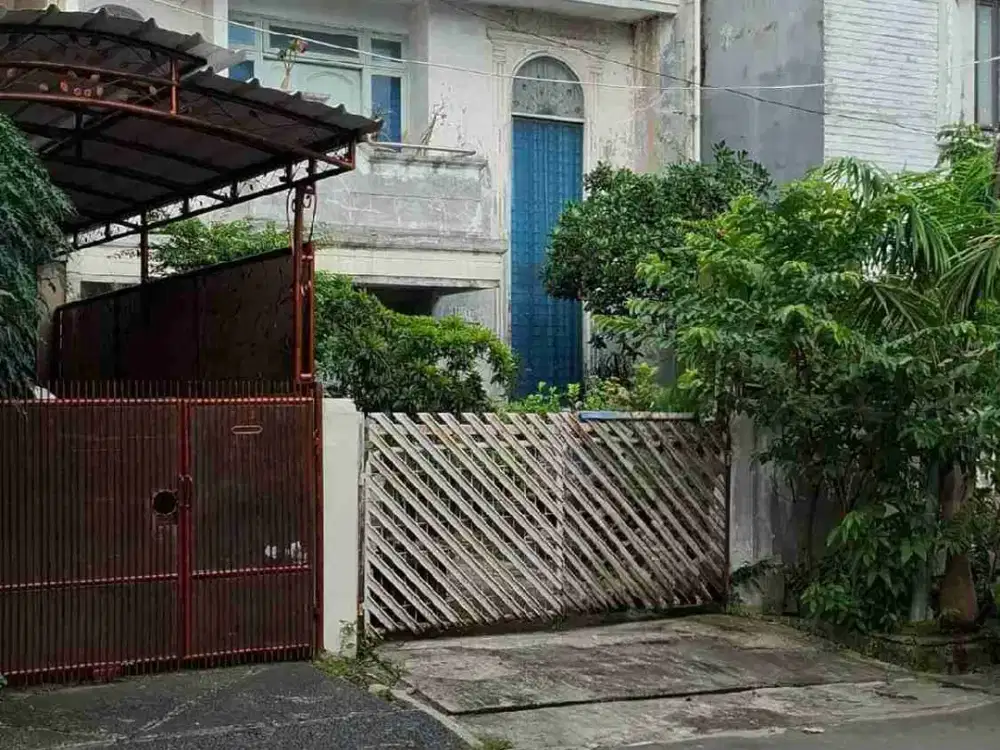 dijual cepat rumah 2,5 lantai 3+1 kamar tidur di perumahan taman juanda bekasi timur