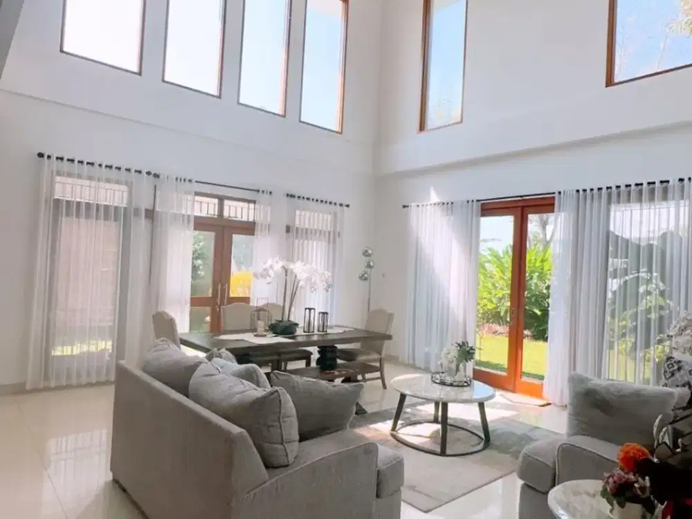 Dijual!! Rumah Siap Huni Nyaman Asri dalam Komplek di Setiabudi Regency