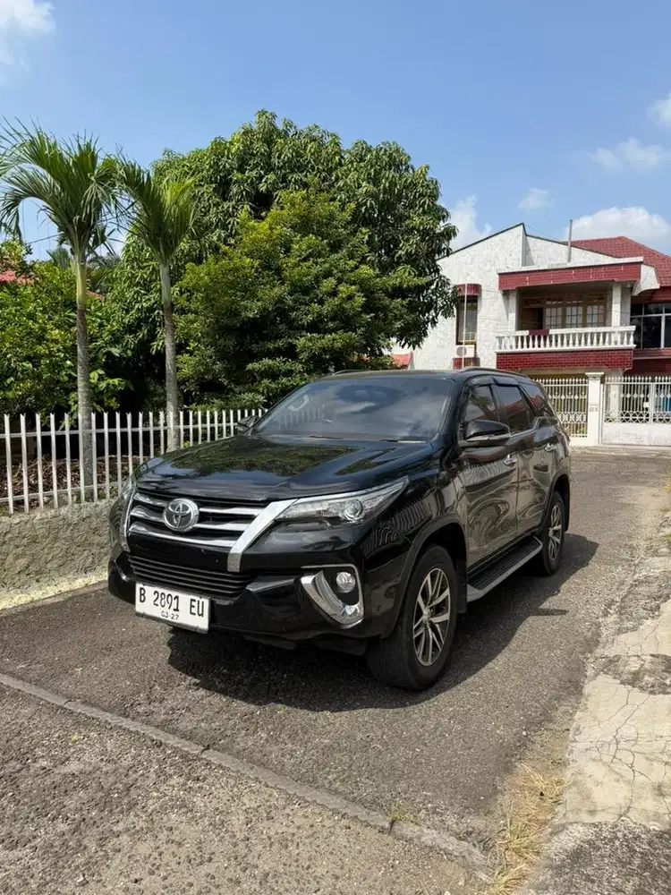 TOYOTA FORTUNER VRZ DIESEL 2.4 2017 AUTOMATIC