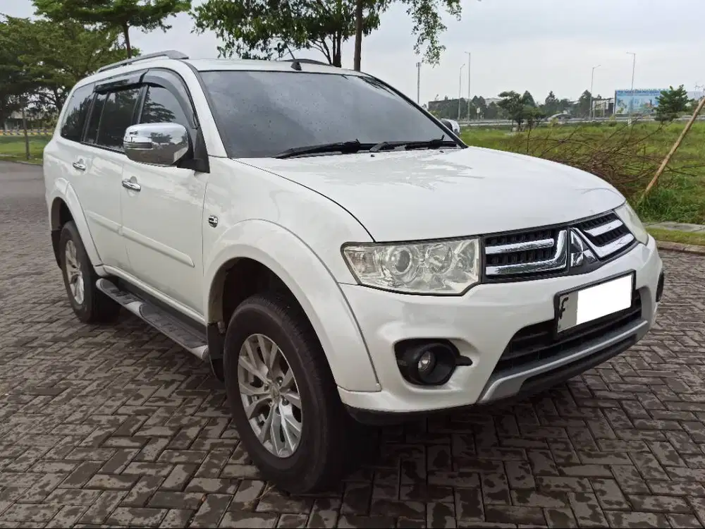 MITSUBISHI PAJERO EXCEED DIESEL VGT 2015 / 2014 CASH TERMURAH 232 JT