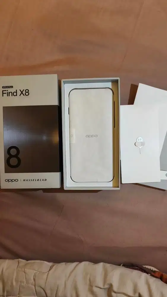 OPPO Find X8 Gold