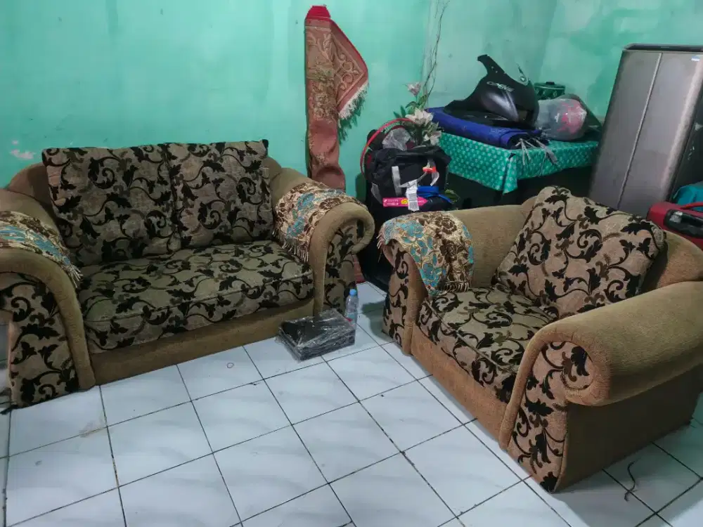 Sofa dan Meja panjang
