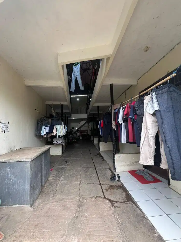 KONTRAKAN 14 PINTU
