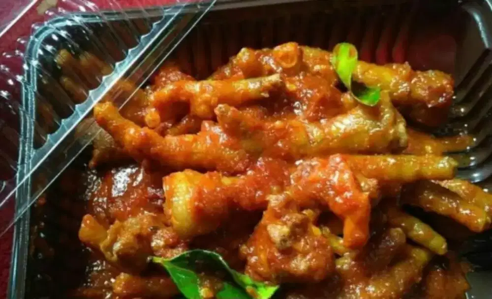 Dicari wanita untuk jaga sosis bakar