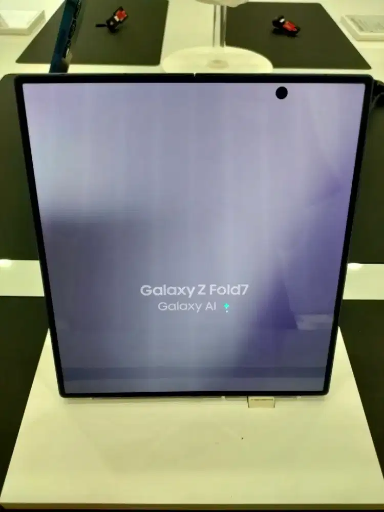 SAMSUNG Galaxy Z Fold7