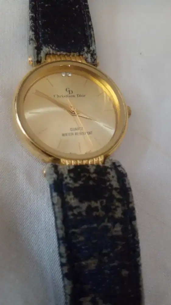 Jam lama cd cristiam dior 18k gold electroplated