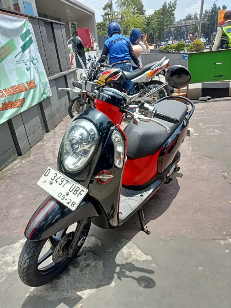 Honda scoopy 2013 esp