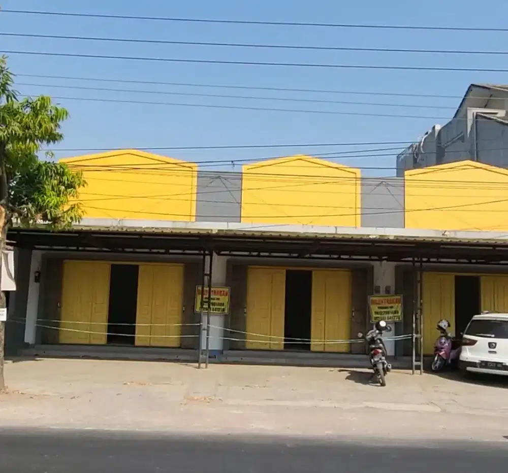 Di SEWAKAN 2 TOKO SEGERA