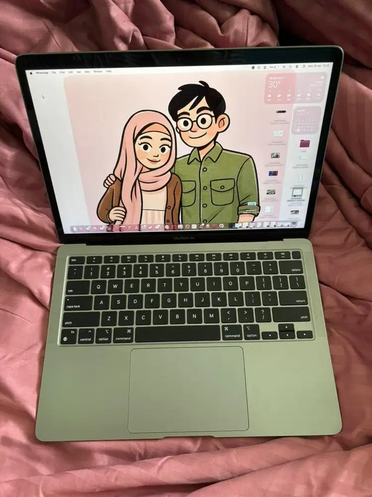 Masih garansi. Apple Macbook Air M1 2020. Garansi sampai april 2026