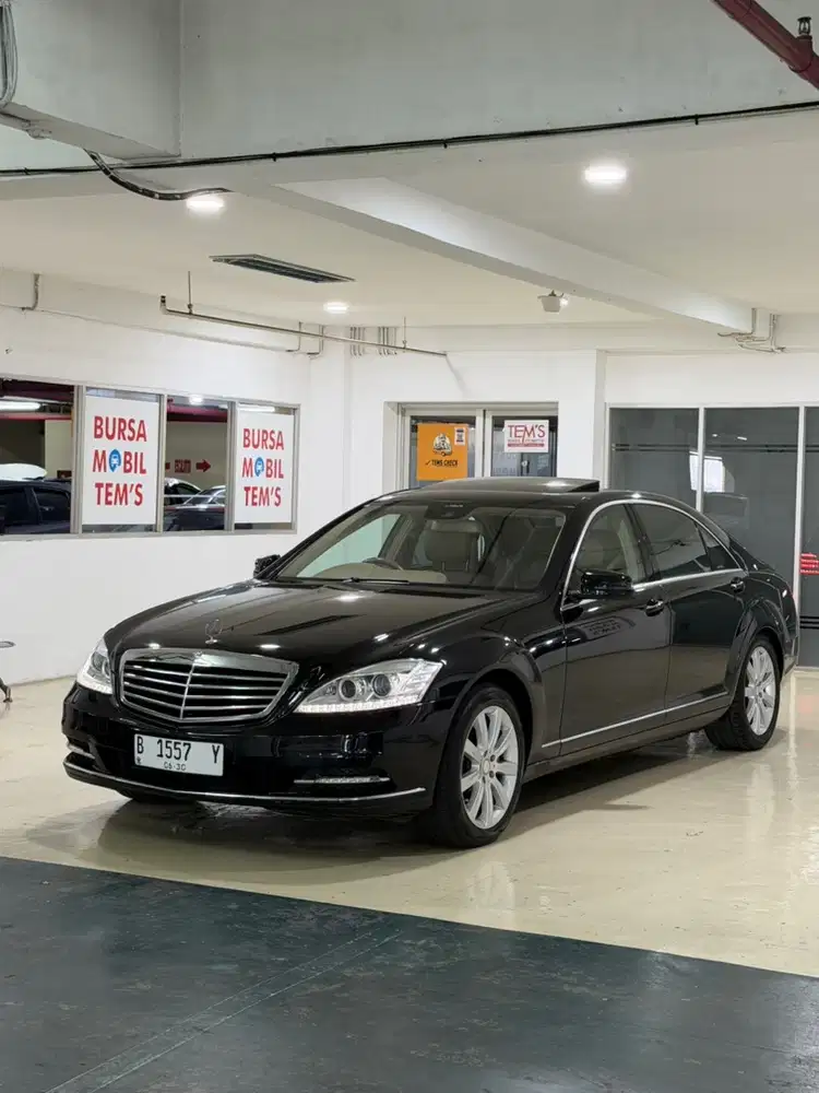 Mercedes-Benz W221 S300L RSE 2011 Bensin