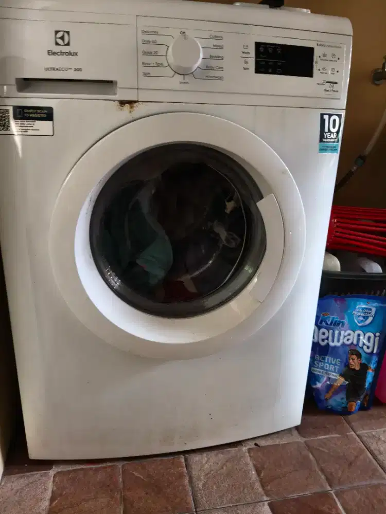Preloved Mesin Cuci Elextrolux EWF8025AEGWA