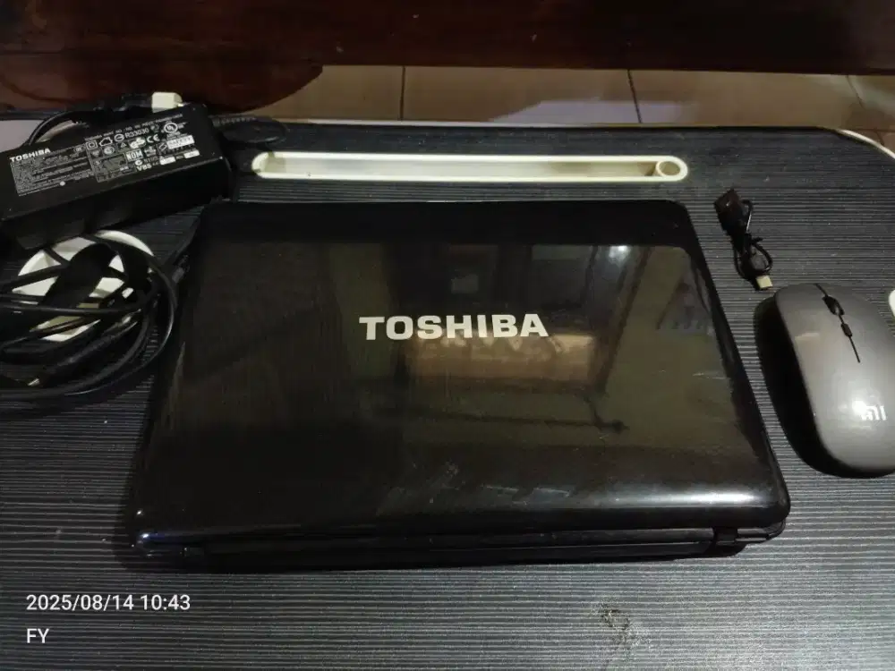 Notebook Toshiba + 500rb Tt Hp