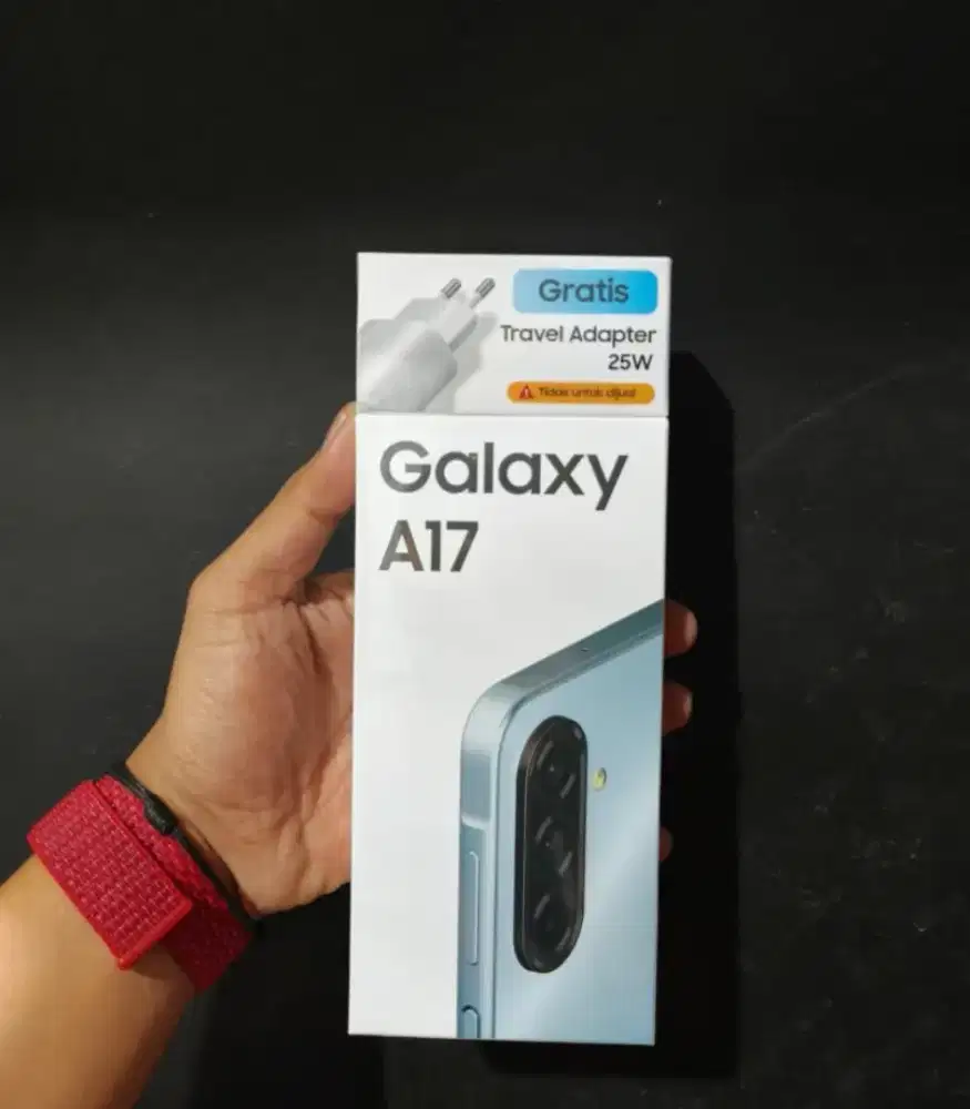Smartphone Samsung New Galaxy A17 LTE 8+8/128