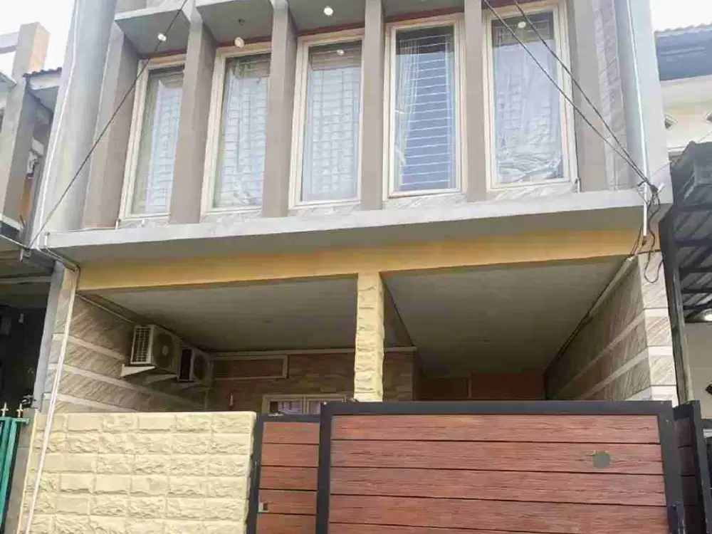 Dijual Rumah 2Lt Strategis Murah Nyaman Cantik di Jambangan Ketintang Surabaya