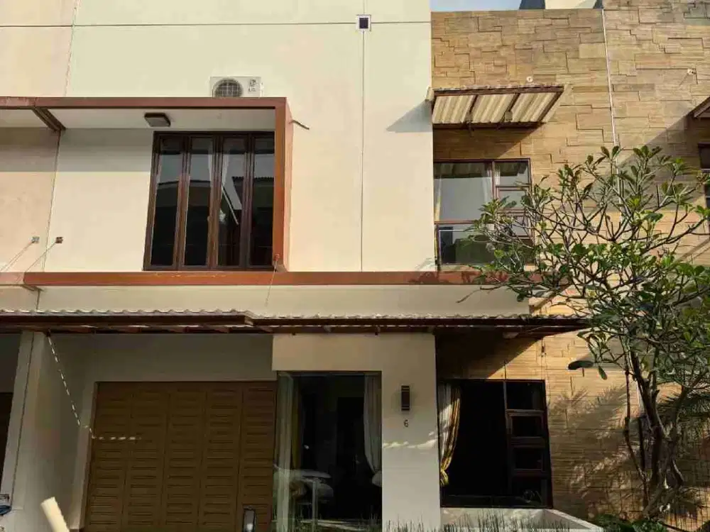 Dijual Rumah Mewah Terawat Semi Furnished Baru Renovasi Dekat Pintu Tol Pasteur Kota Bandung