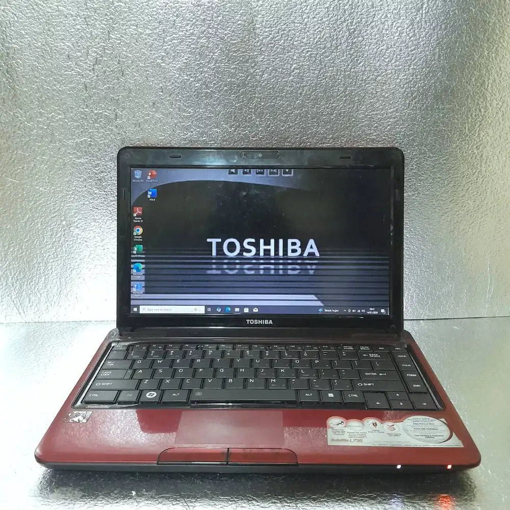 Toshiba L735 core i5-2430m Ram 8gb hdd 640