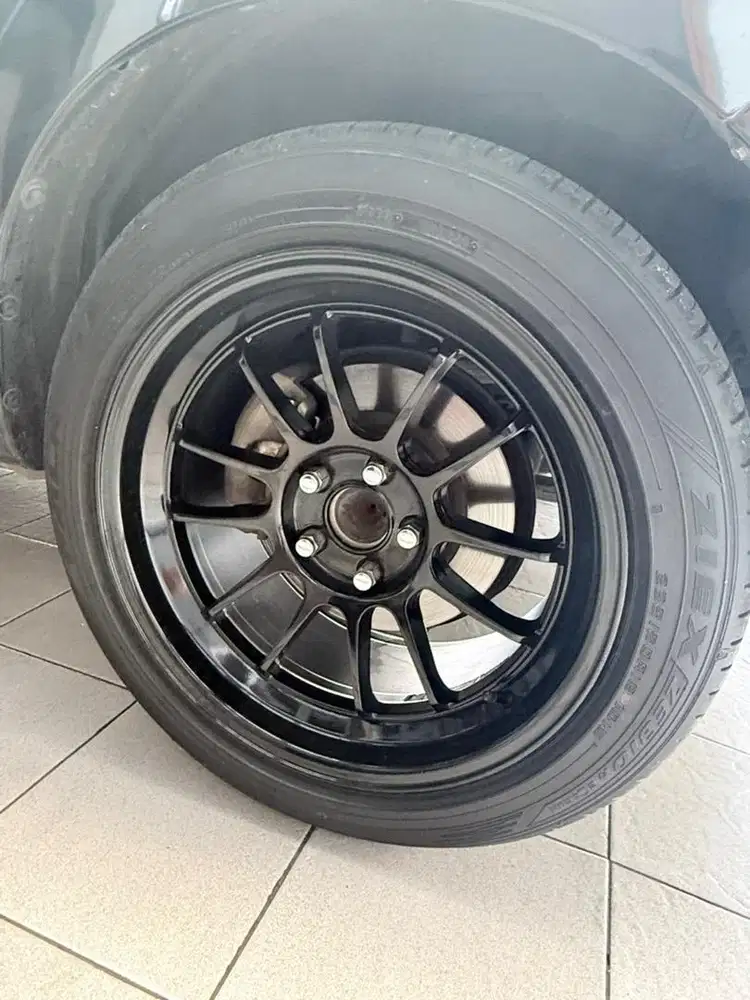 dijual velg lenso venom PCD 5 cocok untuk reborn ban masi tebal 80% up