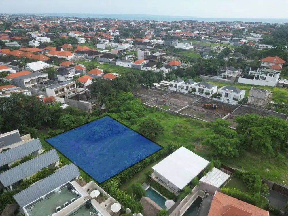 LAND FOR SALE - LEASE HOLD UNTIL 2055 - COMERCIAL ZONE CANGGU