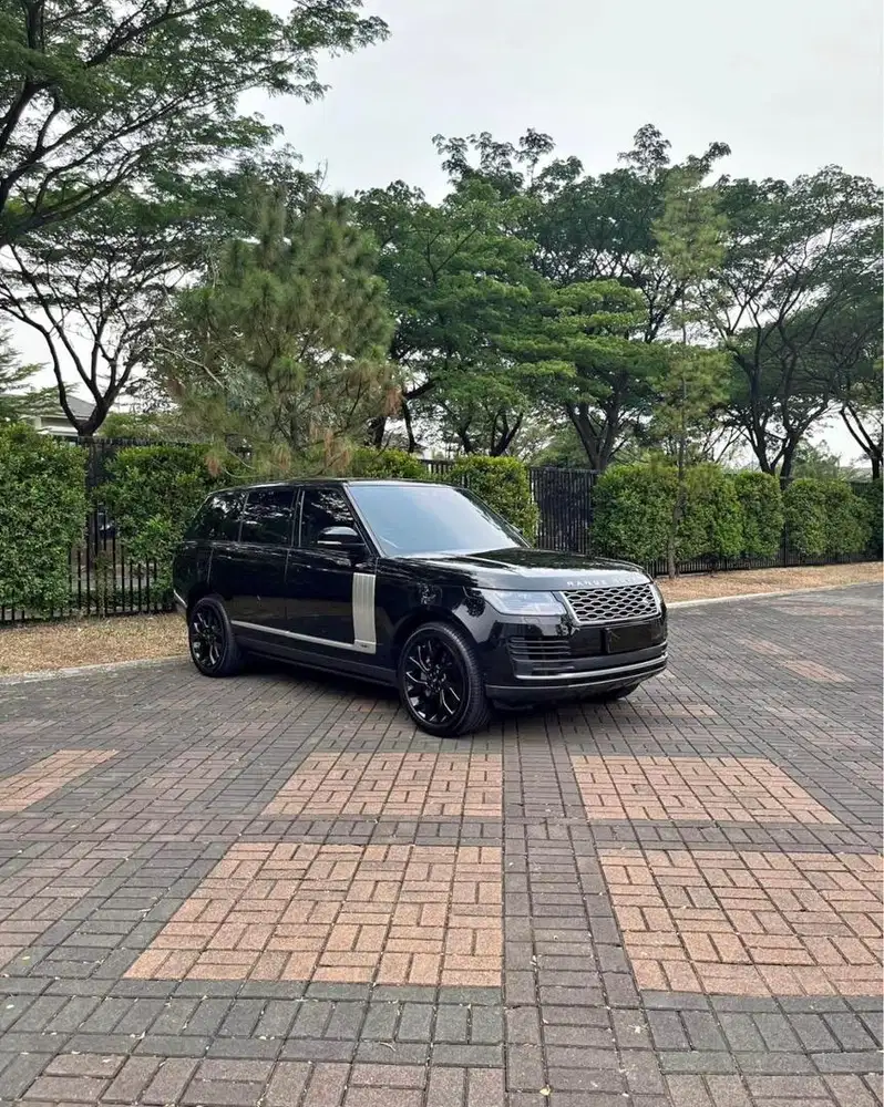 Range rover vogue Autobiography LWB Long wheel base