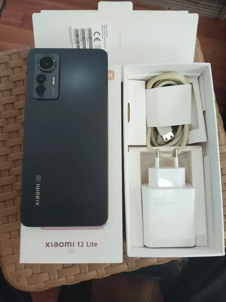 Xiaomi 12 lite 5G 8/256 fullset ori