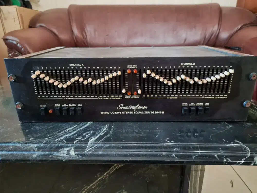 EQUALISER SOUNDCRAFTMEN TG3044