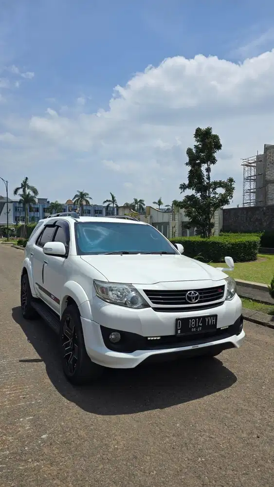 Toyota Fortuner G TRD Diesel automatic 2012