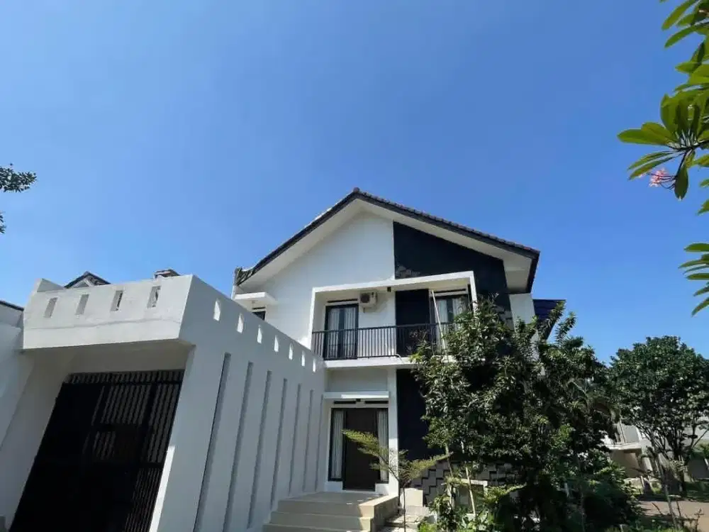 Dijual/Disewa Rumah Rapih dan Asri Permata Oriana Sektor 9, Bintaro Jaya, Jakarta Selatan