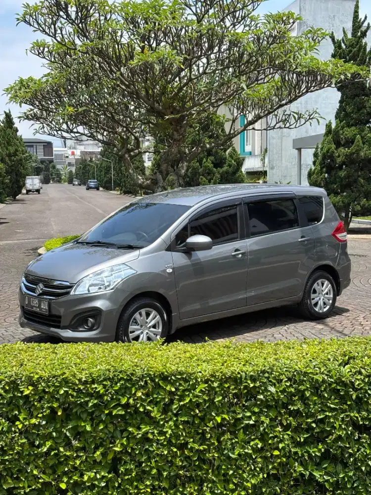 SUZUKI ERTIGA GL M/T 2016 LOW KM ISTIMEWA