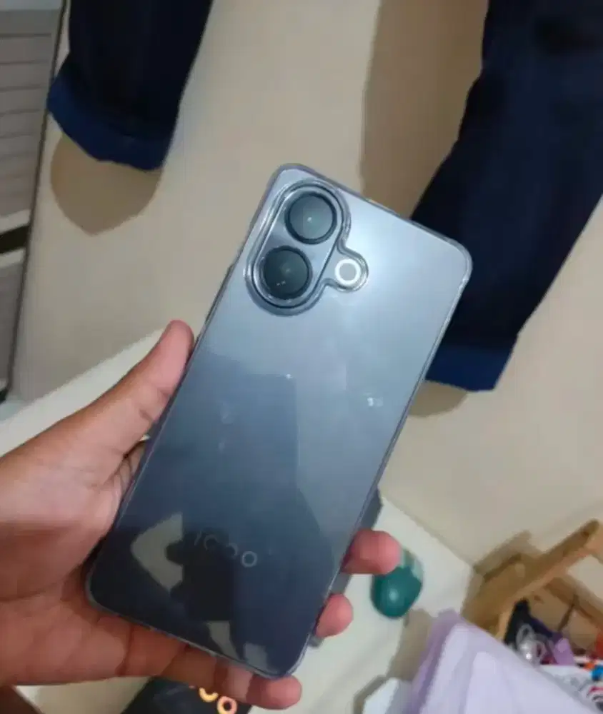 IQOO Z10 R 8/256 - Hitam Istimewa