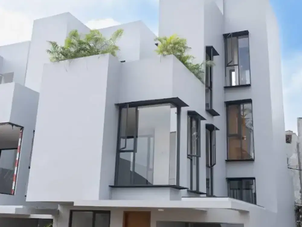 Rumah Dijual 6 Lantai Split Level Dengan Opsi Kolam Renang dilahan yang cukup luas