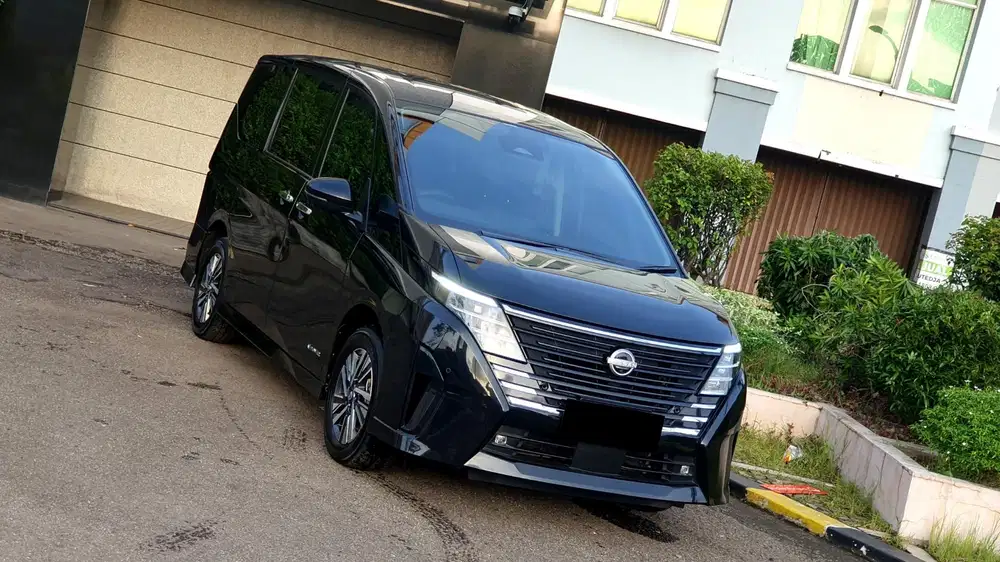 Nissan Serena HWS Highway Star E-Power E Power 1.4 AT Hitam NIK 2024