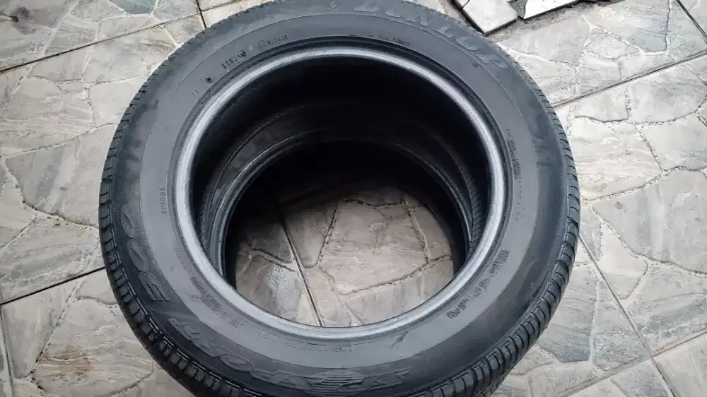 Ban mobil bekas Ring 15