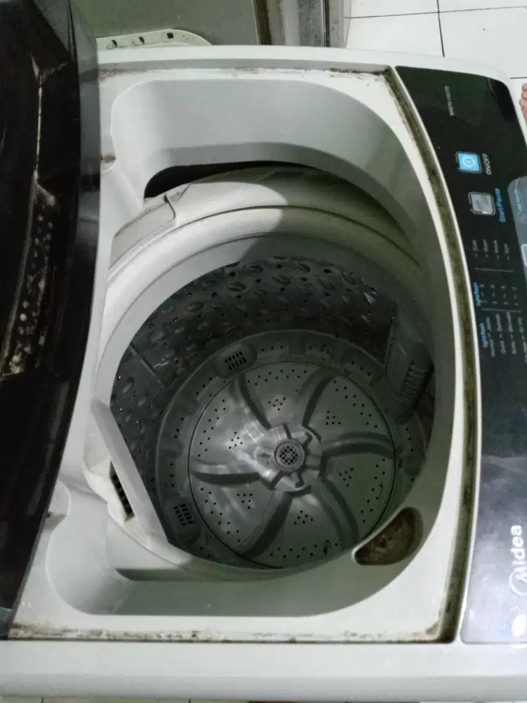 Mesin cuci bekas Midea 7kg