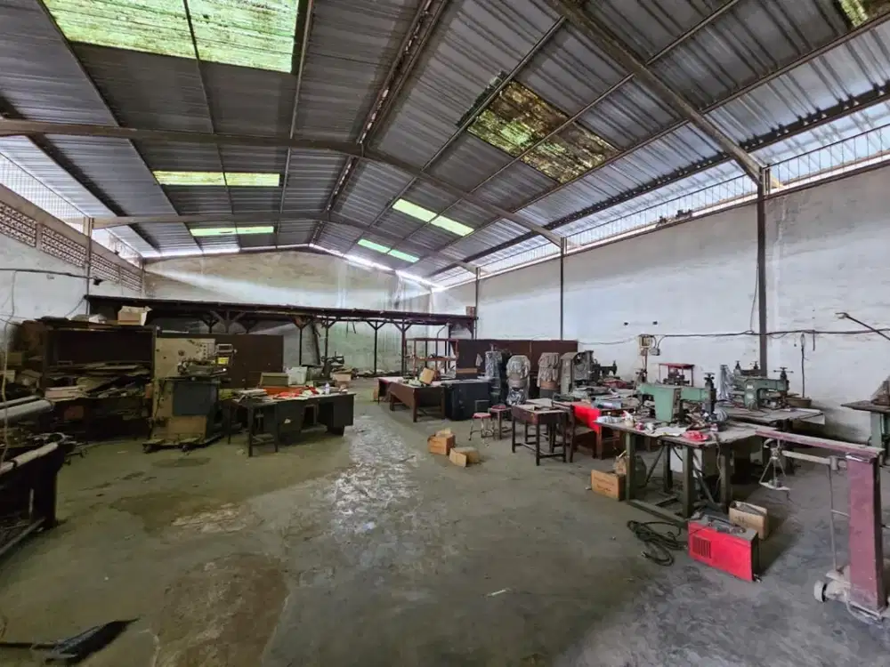 DIJUAL GUDANG BESAR 1 LANTAI LOKASI STRATEGIS JUAL MURAH DI BATU CEPER TANGERANG