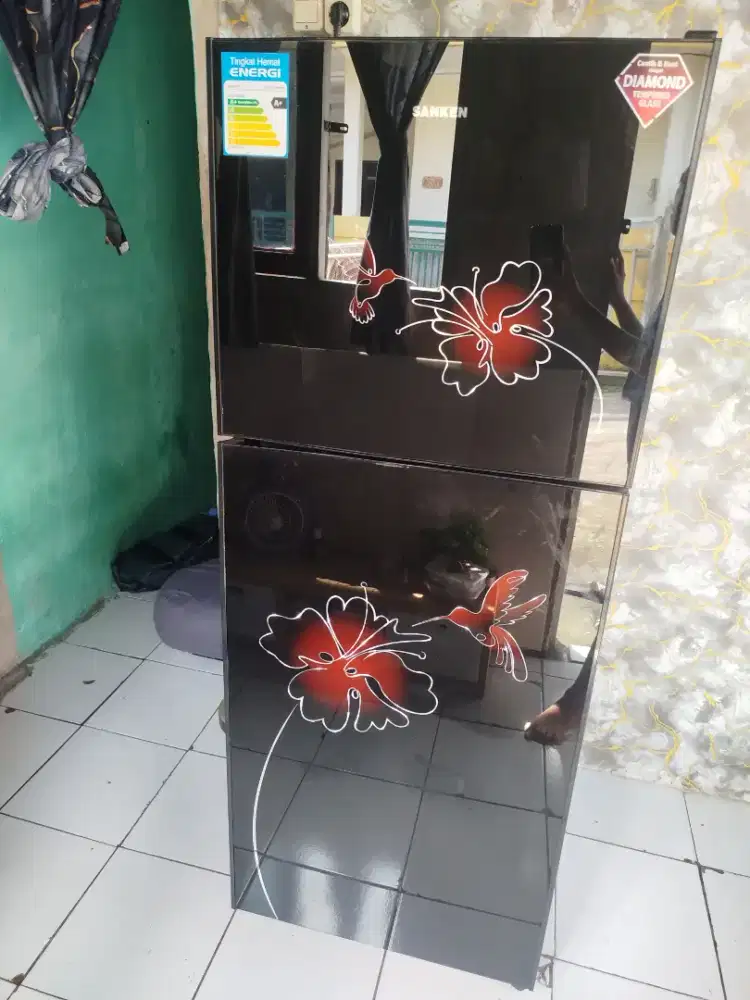 Kulkas 2 pintu SANKEN