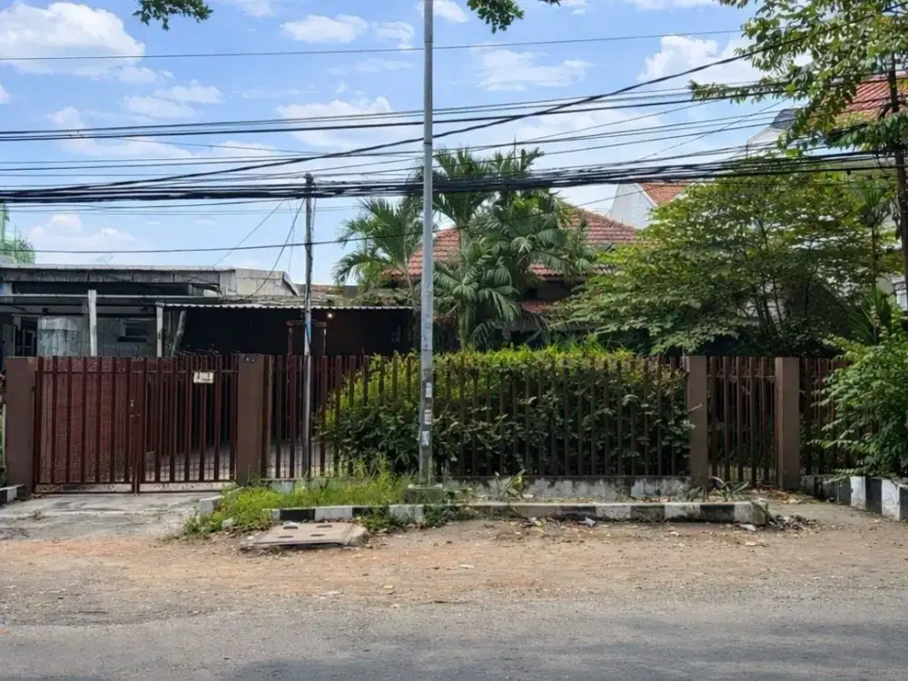 Dijual rumah raya tenggilis mejoyo