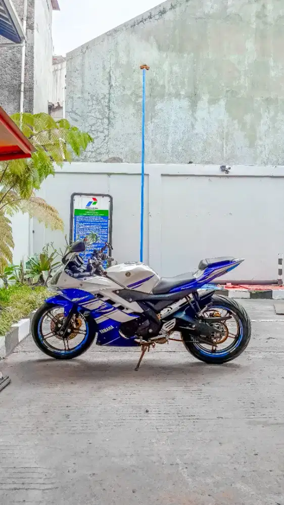 Yamaha R15 V2 Mulus
