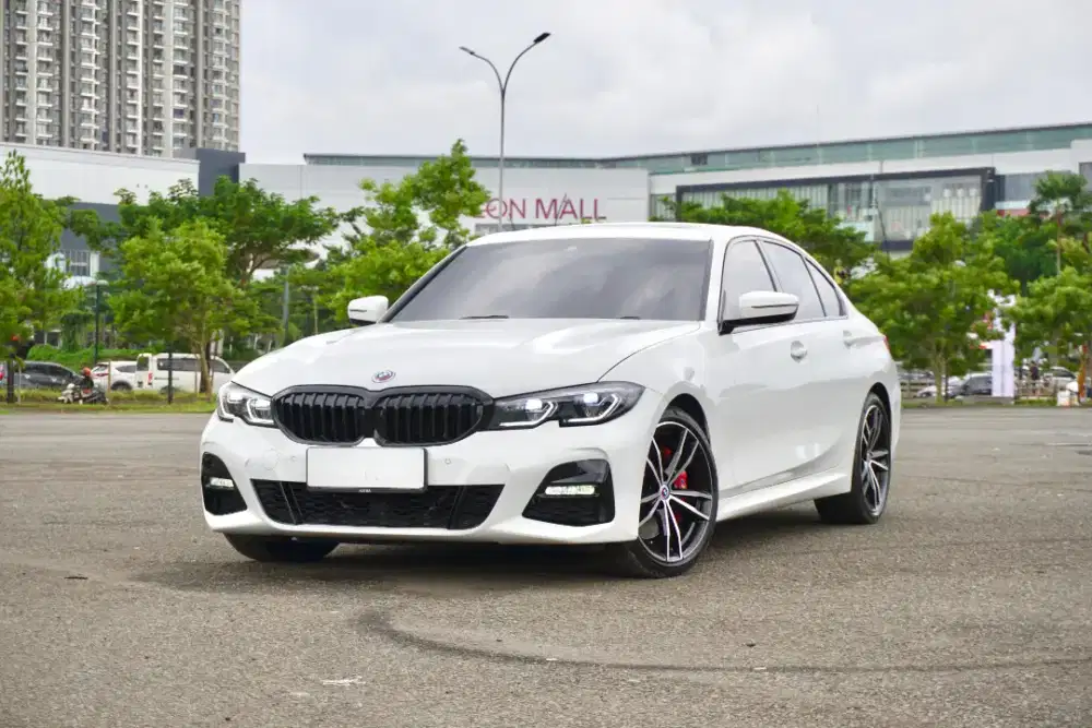 BMW 330i G20 MSport 
B48 50 Jahre Edition 2022