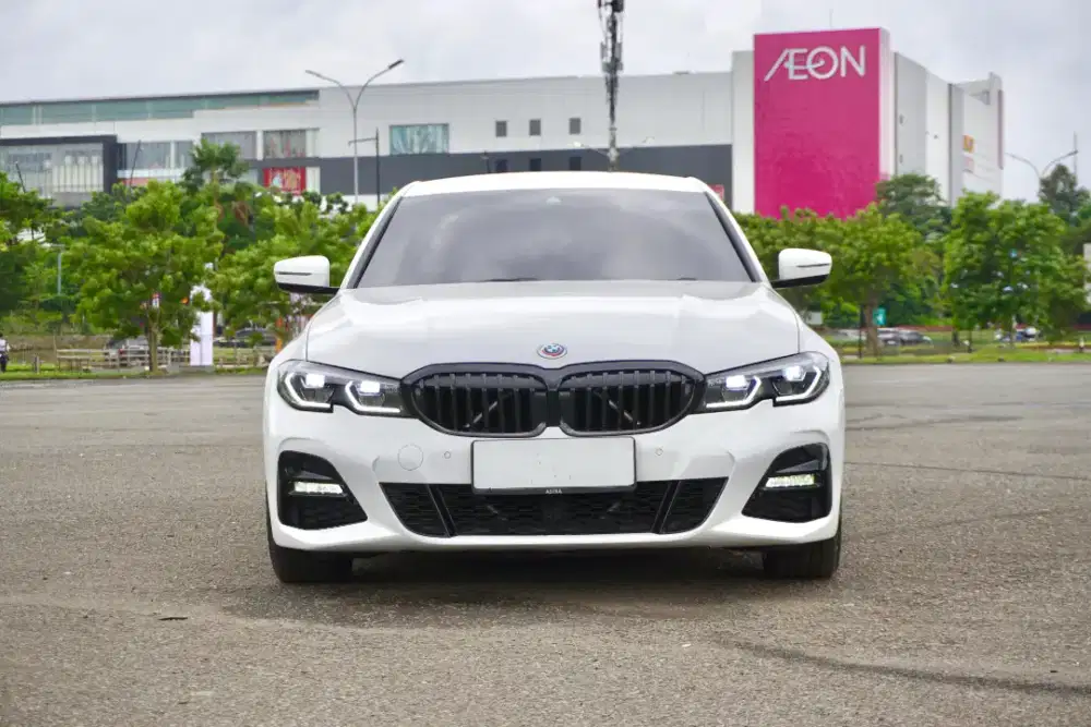 BMW 330i G20 MSport 
B48 50 Jahre Edition 2022