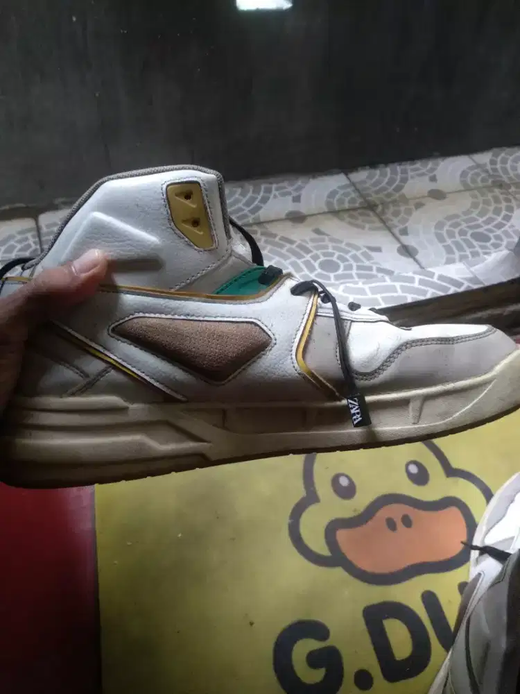 sepatu zara original