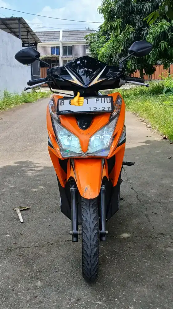 Dijual Vario KZR Orange Tahun 2012