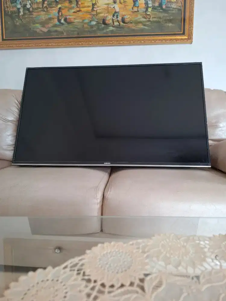 Di jual tv samsung 43 inc dalam keadaan mati