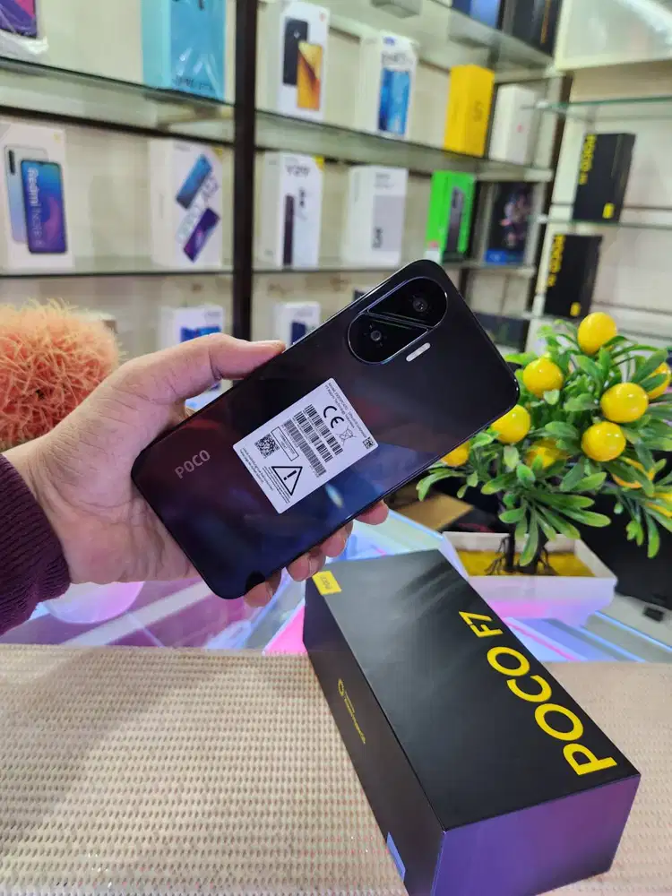 Poco F7 5G Ram 12+12Gb/ 512GB Fullset Like New Original 100% Bergarans