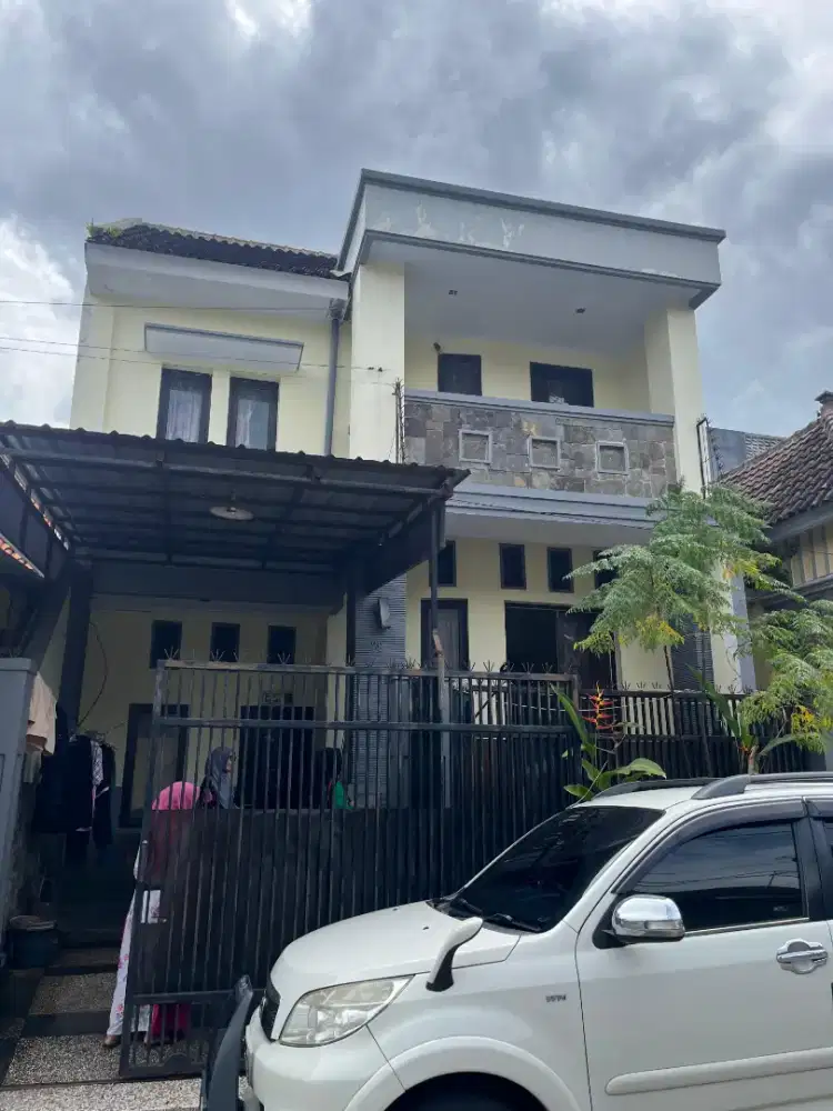 Termurah rumah 2 lantai di Sigura gura malang turun harga