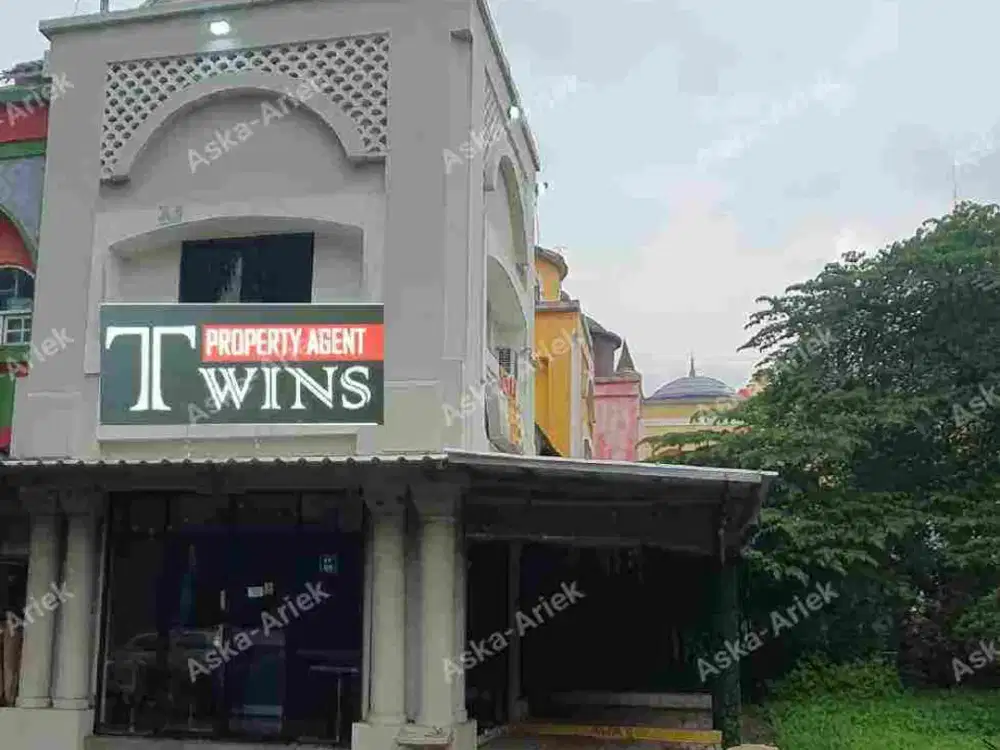 dijual ruko hoek 2 lantai di kawasan wisata, Legenda wisata cibubur