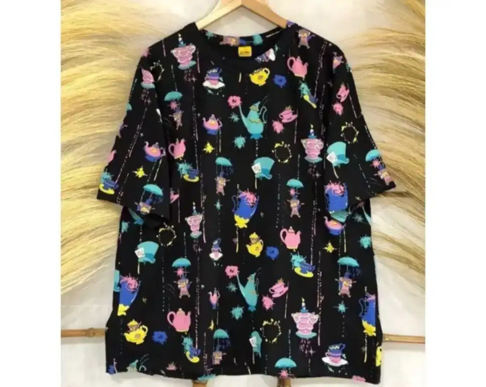 Atasan Kaos Motif Jumbo